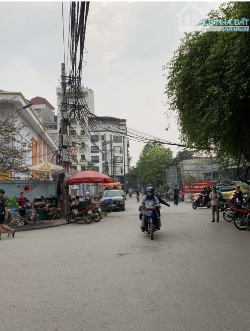 Bán nhà Triều Khúc 38m – Full nội thất, sổ đỏ chính chủ - 1