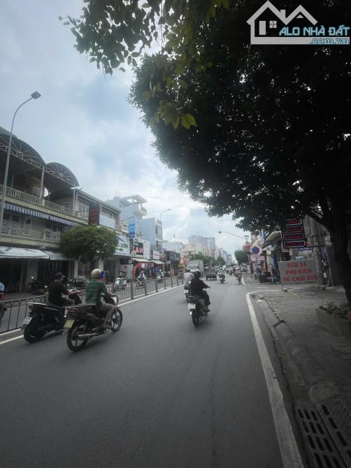 NHÀ NGUYÊN CĂN HÒA BÌNH , 3,5M X 20M , 1 TRỆT 1 LẦU , NHÀ MỚI ĐẸP 99% - 1