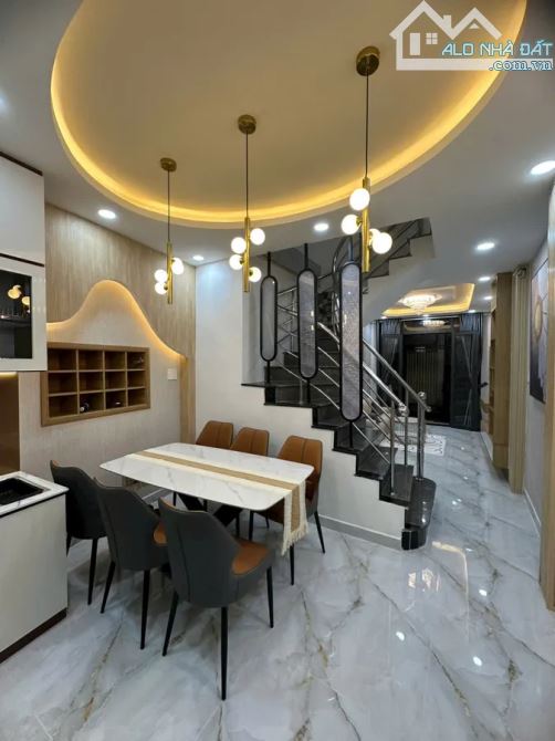 BÁN NHÀ 4 TẦNG CÁCH MẶT TIỀN PHAN ĐĂNG LƯU, PHÚ NHUẬN GIÁ CHỈ 7.6 TỶ - 1