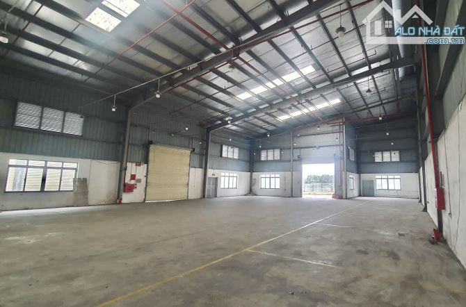 680m kho xưởng KCN Đài Tư cần cho thuê, container đỗ cửa, giá 142k/m - 1