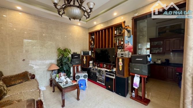 BÁN NHÀ 2 TẦNG SÂN VƯỜN-TÔ QUYỀN VĂN GIANG-Ô TÔ VÀO-NGÕ THÔNG-268M-6,7 TỶ - 1