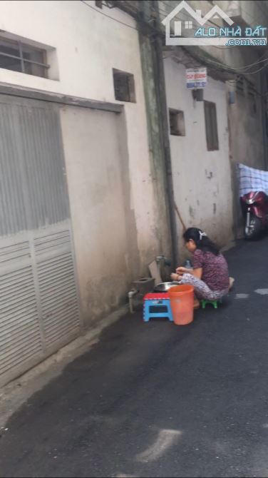 - Bán Gấp căn nhà khu tập thể Học viện chính trị , phường Quang trung , Giá chỉ 4.745 tr ! - 1