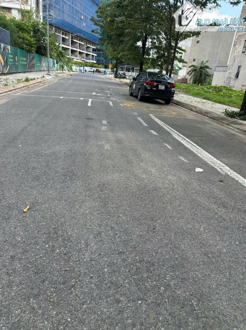 Nhà mới 3 tầng HXH, 1 xẹt Linh Đông, SHR vuông A4, DT 120m2 giá 6.8 tỷ - 1