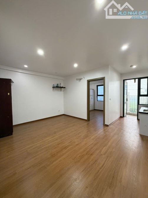 Bán căn hộ chung cư 19T1 bàn giao mới 45m2, 2n1vs, sổ đỏ, tầng đẹp, hơn 2 tỷ - 1