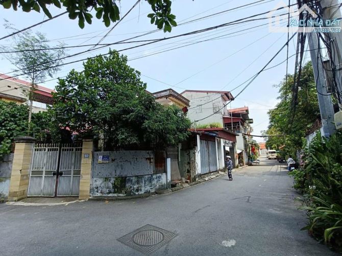 Bán Đất Tặng nhà_TRỤC CHÍNH BÌNH MINH TRÂU QUỲ _215M MT 11m Đầu Tư buôn bán kinh doanh
