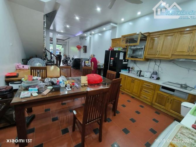 LÀNG VIỆT KIỀU CHÂU ÂU-MỖ LAO-TRỤC VEN HỒ-77M NHỈNH23TY - 1