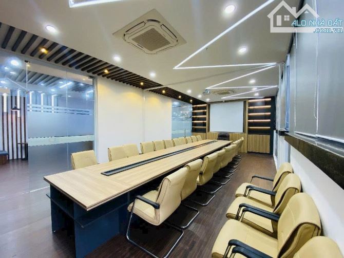 HÀNG XỊN 🌟 HIẾM CÓ KHÓ TÌM Phố Cổ  trung tâm - 220 tỷ /11 tầng/ 8 m tiền/ 175 m2 - 1
