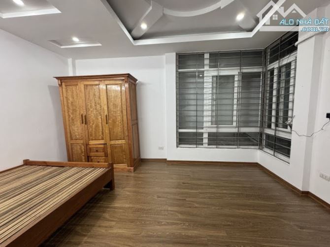 Bán Nhà 467 Lĩnh Nam 35 m² – 5 Tầng – 3,45 Tỷ – 4PN-DT 14 triệu-đủ đồ - 1