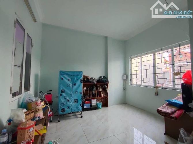 BÁN NHÀ 4 TẦNG - DÂN XÂY CHẮC CHẮN- LÔ GÓC -GẦN TOÀ THÁP 108 TẦNG - 1