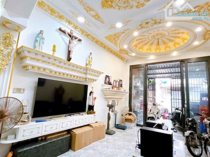 BÁN NHÀ HẺM 8M THÔNG - CẦU XÉO - TSN - TÂN PHÚ - 70M2 -4TẦNG - 9tỷ7 TL - 1