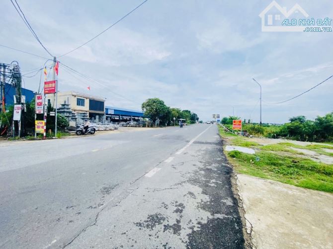 Đất TT Nam Phước - Gần 100m2- Đường 6m- Sát Lê Thiện Trị-Cách Quốc Lộ 500m- Giá 740 triệu - 1