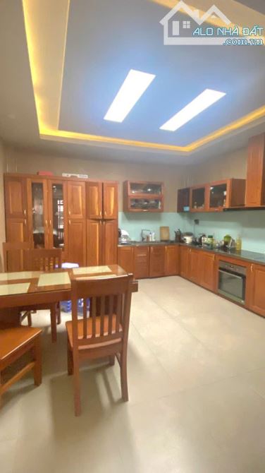 Bán Nhà Đẹp, Hẻm Xe Tải Tránh, Gần Chợ Tân Bình, 74m2, 5 Tầng, Full Nội Thất, Chỉ 16 Tỷ - 1
