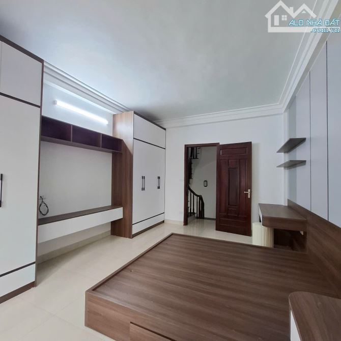 Bán nhà riêng đầu ngõ 18 Tả Thanh Oai 32m2, 5t, 3 ngủ giá 5.3 tỷ, nhà mới - 1