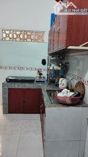 Bán nhà hẻm Nguyễn Văn Quỳ P Phú Thuận Quận 7. 92m2 - 1