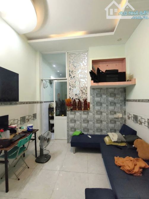 Nhà mới đẹp - Hàng hiếm Quận 6 - Gần Nguyễn Văn Luông, Hậu Giang -  2PN 2WC - SHR - 1