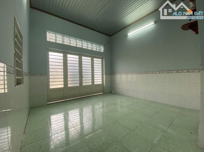 Bán căn nhà 215m2 ở Tân Thông Hội Củ Chi giá 1Ty100  sổ hồng riêng - 1