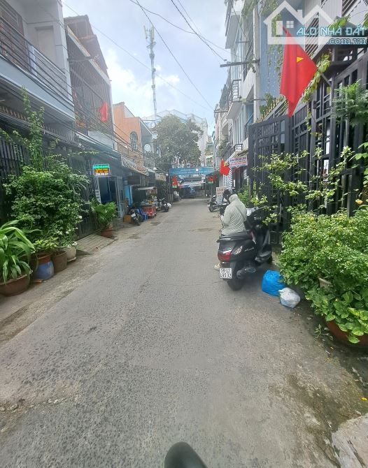 Bán nhà 3 tầng mặt tiền hẻm kinh doanh Dương Bá Trạc, Quận 8  Diện tích: 4 x 13m - 1