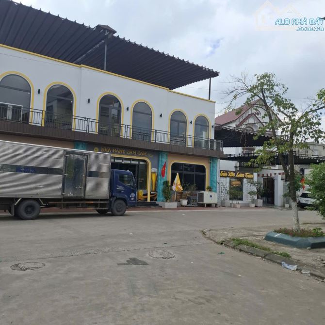 🏠Bán Nhà C4, Thông 2 Đầu, Mặt Nguyễn Duy Trinh, Phượng Mao, Mt 5m Dt 98m2 Giá 5.7 Tỷ - 1