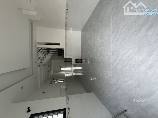 BÁN NHÀ HẺM Ô TÔ NHÀ MỚI 2 TẦNG 68.2 M2 DT (4.5X15.2) TÂN CHÁNH HIỆP Q12 - 1
