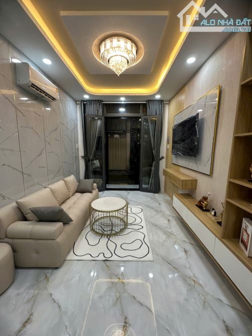 NHÀ PHÚ NHUẬN 4 TẦNG ĐÚC - CÁCH HXH 2 CĂN 3PN CÒN CẢI TẠO THÊM PHÒNG - FULL NỘI THẤT XỊN - 1