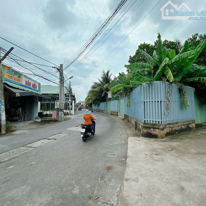 D301 🆘Bán lô đất 140m2 sát trường THCS Tân Phong, P. Tân Phong. 👉Diện tích: 5 x 37m, - 1