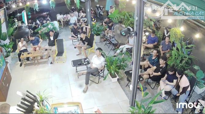 SANG NHƯỢNG QUÁN CÀ PHÊ – CHÍ LINH, VŨNG TÀU - 1