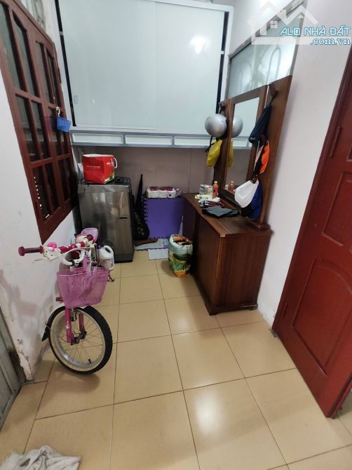 BÁN  TẬP THỂ TẦNG 1, KINH DOANH, Ô TÔ ĐỖ – QUAN HOA, CẦU GIẤY. 70M2 – 2PN. 4,63 TỶ - 1