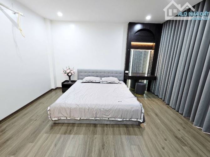 Bán nhà Vũ Xuân Thiều - ngõ nông thoáng - xây độc lập - 6 tầng - 45m - 6.3 tỷ - 1