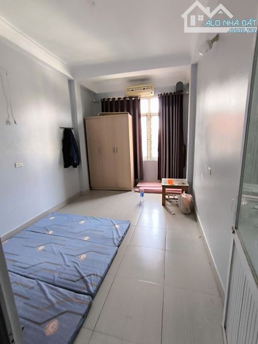 Cực sốc nhà 4 tầng 4 ngủ, dt 35m, giá 4.08 tỷ, sổ đỏ, văn trì bắc từ liêm - 1