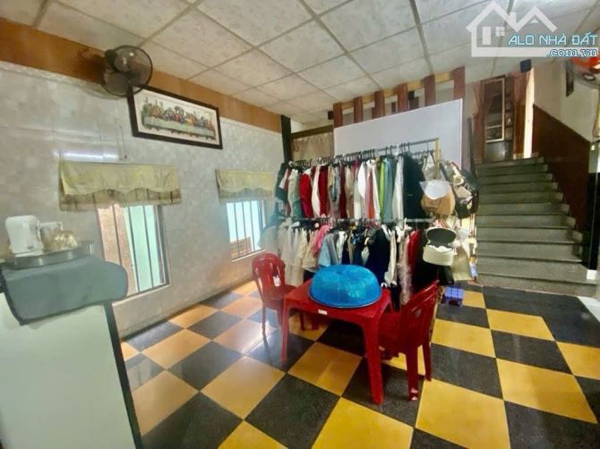🏠 BÁN NHÀ 2 TẦNG RƯỠI + 4 PHÒNG TRỌ CÓ SẴN THU NHẬP – GẦN CHỢ HÒA KHÁNH - CHỈ 3,7 TỈ - 1