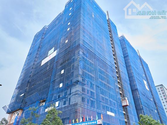 Bán căn hộ cao cấp đầu tiên tại với Phú, với tỉ suất cho thuê 8%/ năm. Giá gốc CĐt - 1