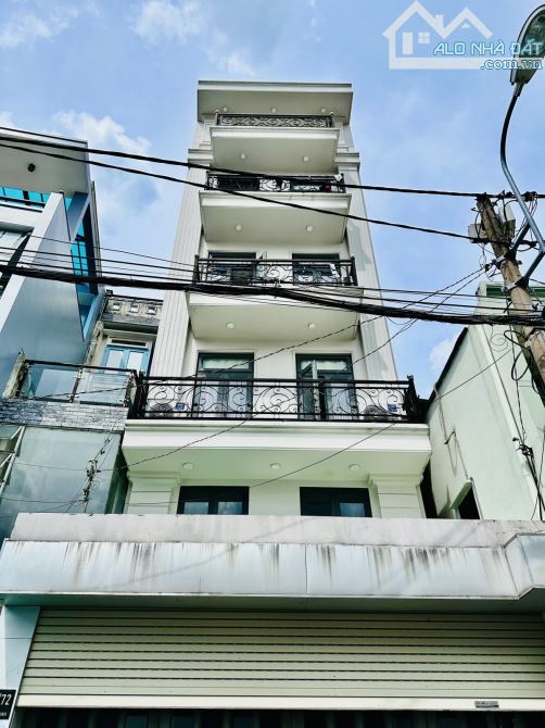 CHDV 13 PHÒNG- LÊ QUANG ĐỊNH- 6 TẦNG- NGANG 5M, NỞ HẬU- 15,x TỶ - 1
