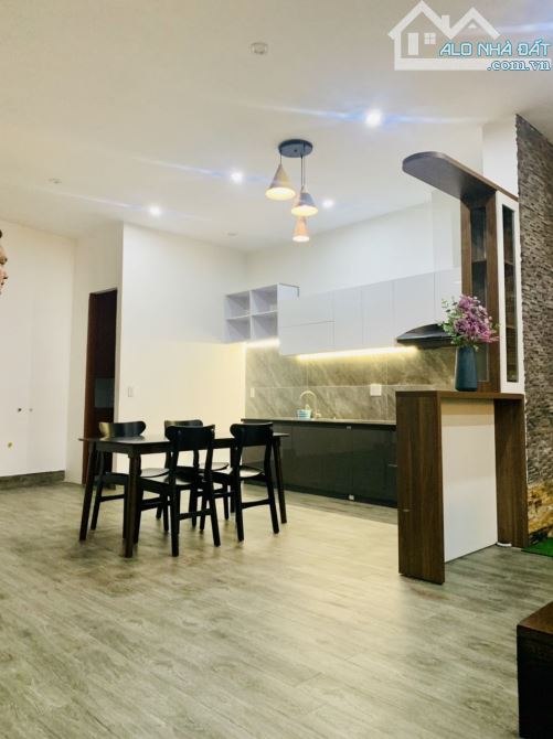 Bán căn hộ 10 phòng, trung tâm thanh khê, dt 211m2, dòng tiền 30 tr/th, giá chỉ nhỉnh 8 tỷ - 1