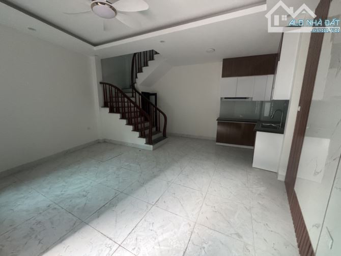 NHÀ GIÁO VIÊN PHỐ TỐ HỮU 37 m2 x 5t Ô TÔ- KINH DOANH- 8,3 tỷ - 1