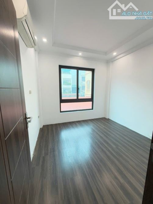 Bán gấp nhà Tứ Hiệp ô tô đỗ cổng ,4 tầng mới koong hiếm giá 6.3 tỷ - 1