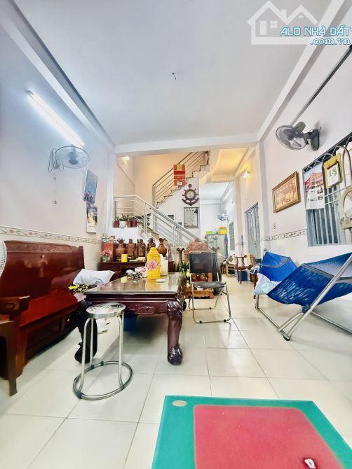 Bán Nhà Trung Mỹ Tây Q12 - 73M2(4,8 x 15.5 )- 2Tầng- HXH- Chỉ 4,4 Tỷ. - 1