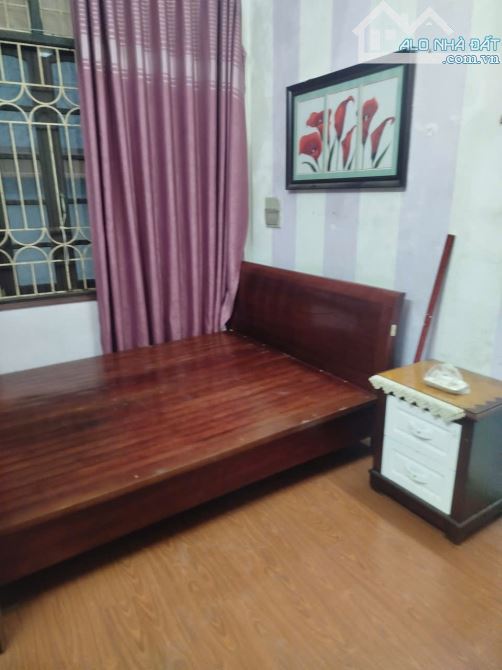 Cho thuê nhà nguyên căn ngõ 164 đường Vương Thừa Vũ, Khương Trung, Thanh Xuân. DT 33m x 4 - 1