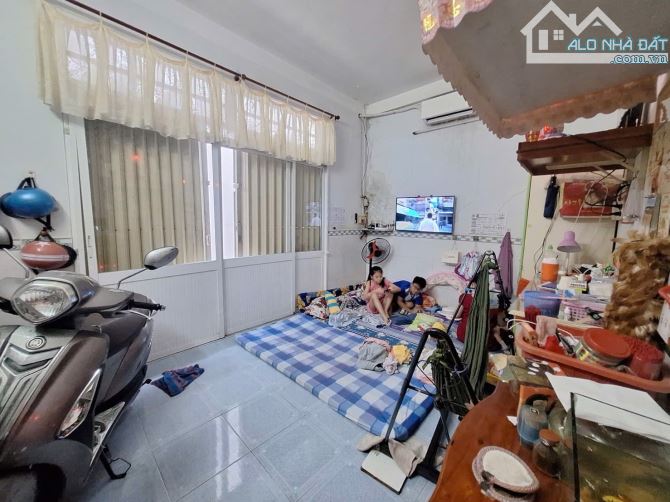 💪 Bán nhà 2 tầng 32m2 - Tăng Nhơn Phú B. Thủ Đức - 1