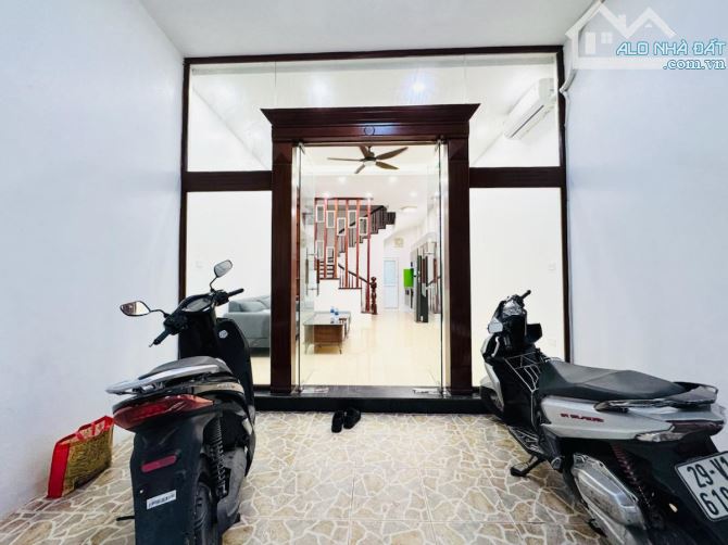 Siêu hiếm ! Bán nhà phố Tôn Đức Thắng 2 thoáng 50mx7Tx MT4,5m , Ô tô nhỉnh 11 tỷ - 1