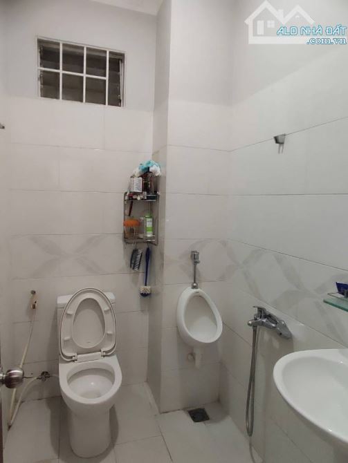 HẺM XE HƠI RA VÔ THOẢI MÁI NGUYỄN XÍ 70M2 NHÀ 4 TẦNG 4PN CHỈ hơn 12🧄 - 12