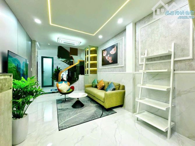 Cạnh Mặt Tiền Lý Chính Thắng 40m2 Quận 3 Giá 8,9 tỷ - Giá còn thỏa thuận - 15
