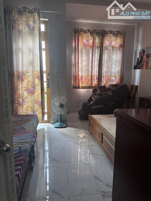 Bán Nhà Hẻm 769 Phạm thế Hiển Cách Đường 84 Cao Lỗ Mấy Căn Nhà- 4.32m x 12.29m- 2 Lầu F4 - 2