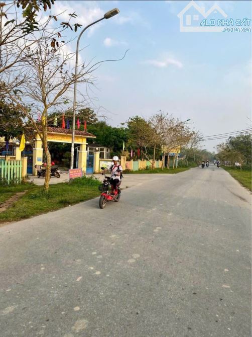ĐẤT 211M2 QUY HOẠCH NHÀ NƯỚC THÔN THỦ LỄ 2, XÃ QUẢNG PHƯỚC, GẦN THỊ TRẤN SỊA 650 TRIỆU - 2