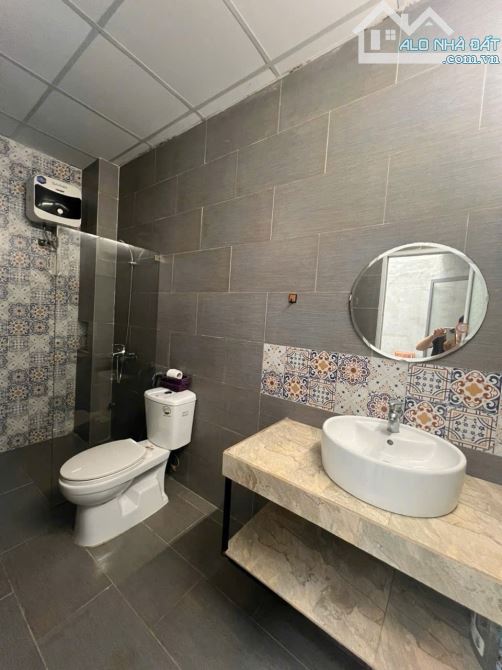Bán nhà đẹp K Nguyễn Văn Thoại 85m2 ngang 5m cấp 4 dòng tiền 15tr/th - 2