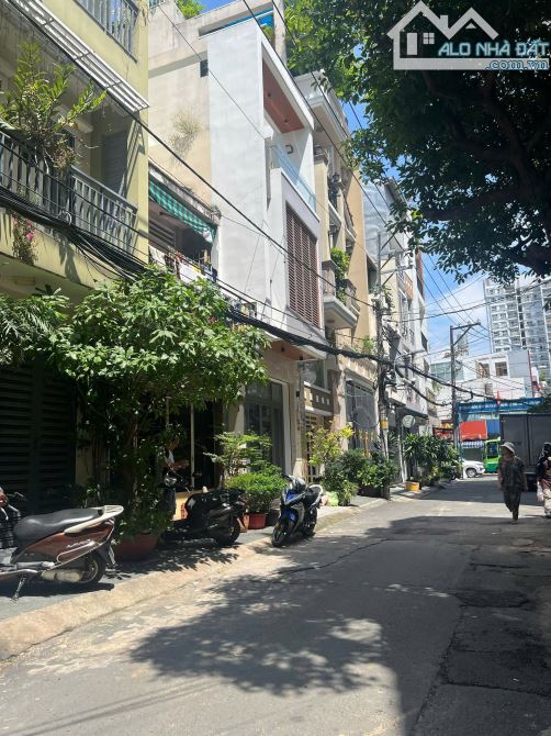 Khu vip Bàu Cát Nguyễn Hồng Đào Tân Bình, gần Ga Metro, xe hơi ngủ nhà, DT 4.2x26, 13.94 T - 2