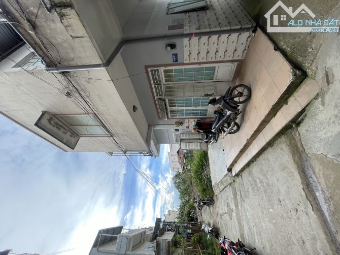 Đà Lạt - Nhà Trọ - Nguyễn Công Trứ - 125m2 - 6,8 tỷ - 2