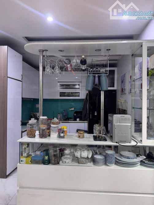 BÁN NHÀ 1 TRỆT 3 LẦU PHƯỜNG TÂN HIỆP 215M2 NGANG 8M5 GIÁ 8 TỶ 9 - 2