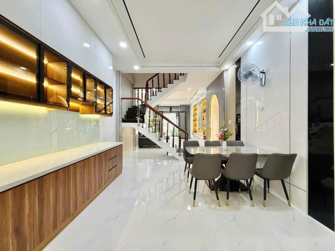 CHỈ 3 TỶ CÓ NGAY CĂN NHÀ NGUYỄN KIỆM, PHÚ NHUẬN/ 63,5m2/ SHR CHÍNH CHỦ/ HẺM OTO 6m - 2