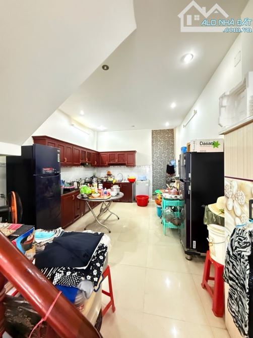 MẶT TIỀN KDBB - 4 TẦNG - 4❌16M - ĐƯỜNG 12M CÓ LỀ - HUỲNH THỊ ĐỒNG - SÁT PMH - HƠN 7TỈ - 2