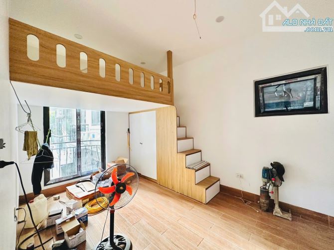 Siêu phẩm CHDV Vương Thừa Vũ. 70m2 8 tầng 24 phòng 140 triệu tháng 7% - 2